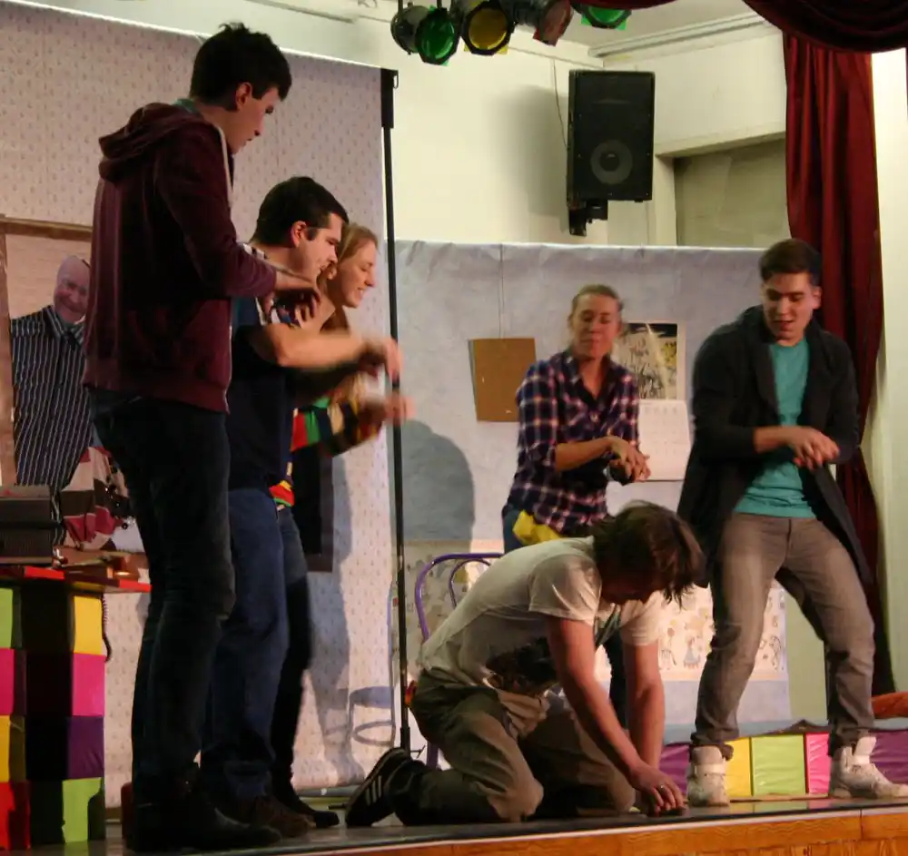 Kire ütött ez a gyerek? - előadás