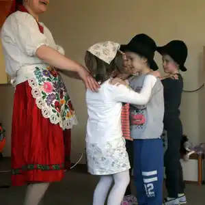 A kisgömböc előadás