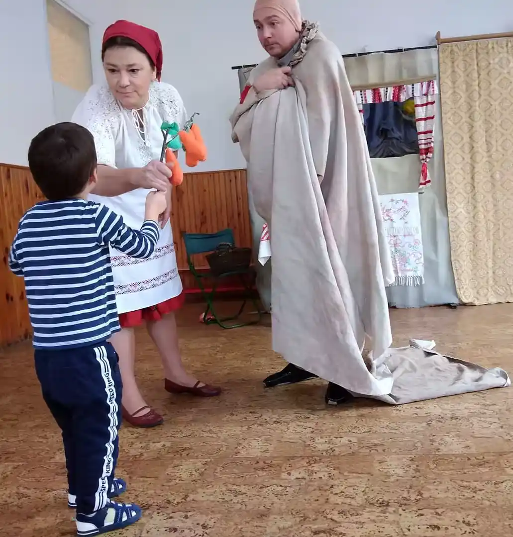 A kisgömböc előadás