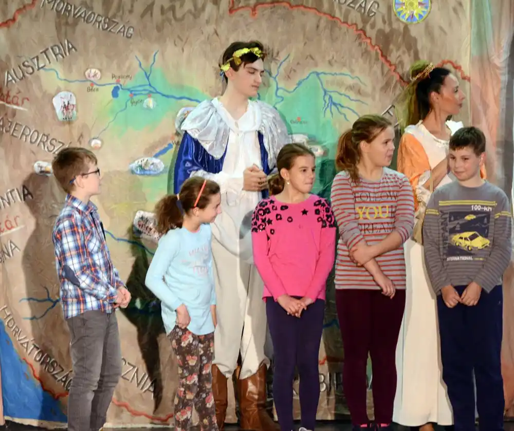 A Mátyás mesék előadás