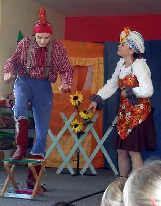 Megakukori Gigasztár előadás