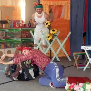 Megakukori Gigasztár előadás