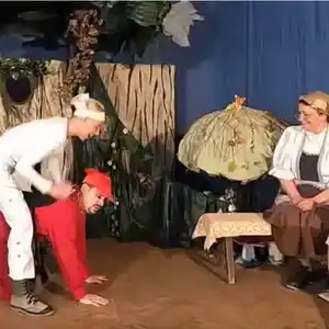 A Rémusz bácsi meséi előadás