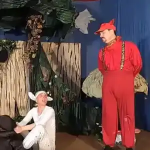 A Rémusz bácsi meséi előadás