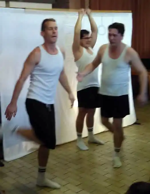 Tanár úr kérem előadás